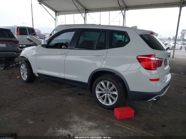 2017 BMW X3 5UXWZ7C31H0X40181 Photo 2