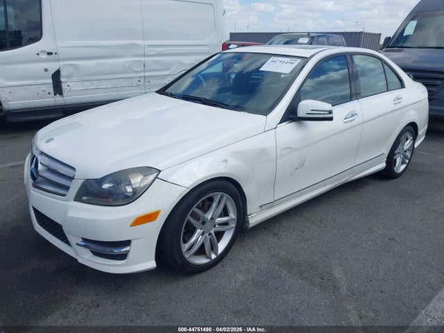 44751490 :رقم المزاد ، WDDGF4HB1DR264037 vin ، 2013 Mercedes-benz C 250 Sport مزاد بيع
