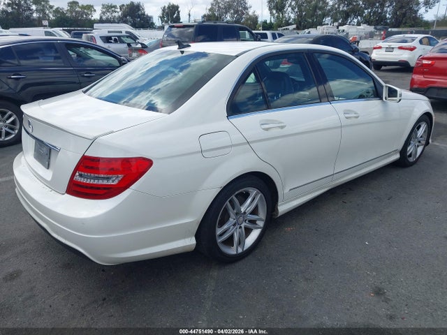 44751490 :رقم المزاد ، WDDGF4HB1DR264037 vin ، 2013 Mercedes-benz C 250 Sport مزاد بيع