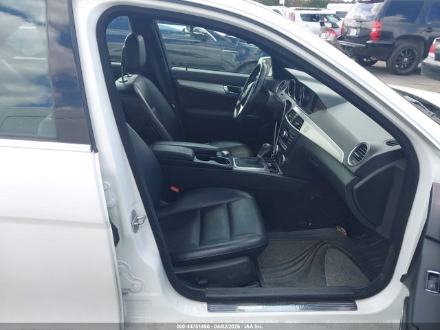 44751490 :رقم المزاد ، WDDGF4HB1DR264037 vin ، 2013 Mercedes-benz C 250 Sport مزاد بيع