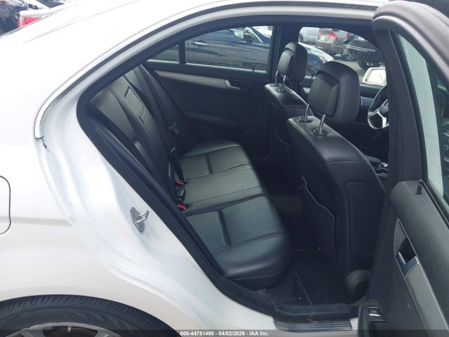 44751490 :رقم المزاد ، WDDGF4HB1DR264037 vin ، 2013 Mercedes-benz C 250 Sport مزاد بيع