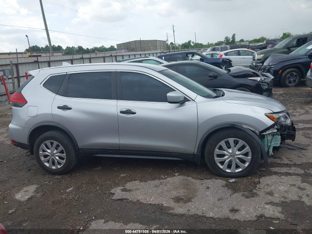 2017 Nissan Rogue S მანქანა იყიდება აუქციონზე, vin: KNMAT2MT6HP601007, აუქციონის ნომერი: 44751508