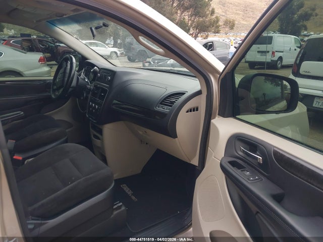 2C4RDGBG6FR542281 Dodge Grand Caravan Se