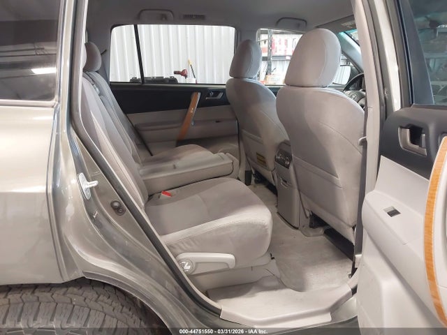2008 Toyota Highlander Hybrid მანქანა იყიდება აუქციონზე, vin: JTEEW41A682009977, აუქციონის ნომერი: 44751550