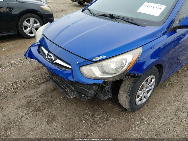 2013 Hyundai Accent Gls მანქანა იყიდება აუქციონზე, vin: KMHCT4AE2DU397971, აუქციონის ნომერი: 44751574