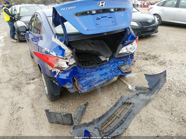 2013 Hyundai Accent Gls მანქანა იყიდება აუქციონზე, vin: KMHCT4AE2DU397971, აუქციონის ნომერი: 44751574