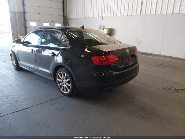 44751646 :رقم المزاد ، 3VWDX7AJ5DM436548 vin ، 2013 Volkswagen Jetta 2.5l Se مزاد بيع