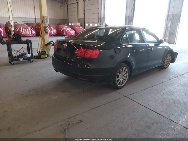44751646 :رقم المزاد ، 3VWDX7AJ5DM436548 vin ، 2013 Volkswagen Jetta 2.5l Se مزاد بيع