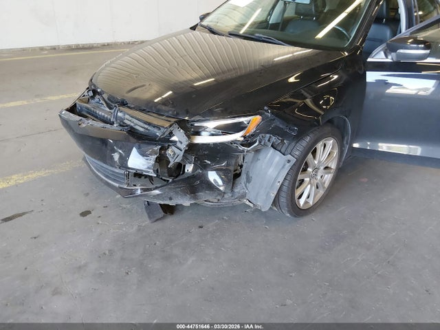 44751646 :رقم المزاد ، 3VWDX7AJ5DM436548 vin ، 2013 Volkswagen Jetta 2.5l Se مزاد بيع