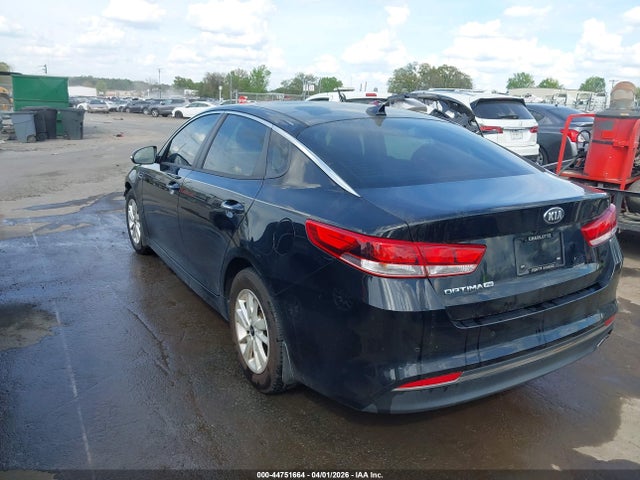 2018 Kia Optima Lx მანქანა იყიდება აუქციონზე, vin: 5XXGT4L38JG184784, აუქციონის ნომერი: 44751664