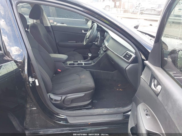 2018 Kia Optima Lx მანქანა იყიდება აუქციონზე, vin: 5XXGT4L38JG184784, აუქციონის ნომერი: 44751664
