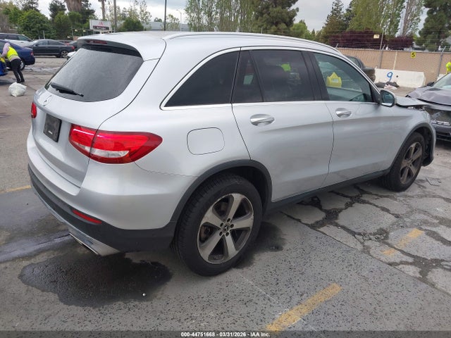 Mercedes-Benz GLC 300 2019 WDC0G4JB3KF596198 Image 4