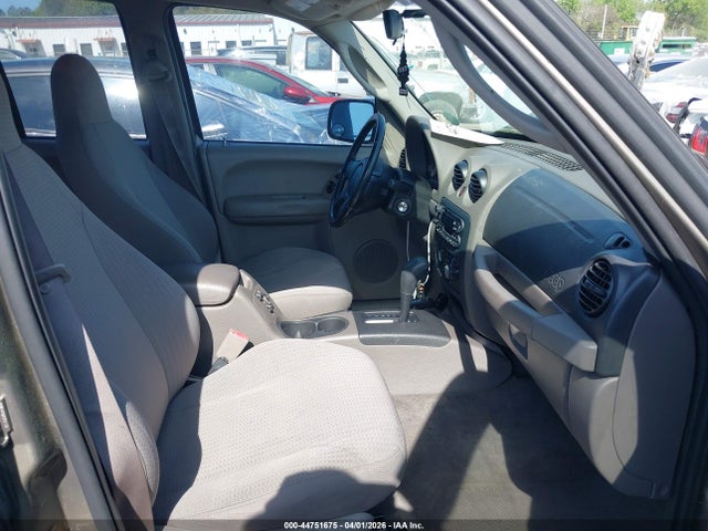 44751675 :رقم المزاد ، 1J4GL48KX4W231987 vin ، 2004 Jeep Liberty Sport مزاد بيع