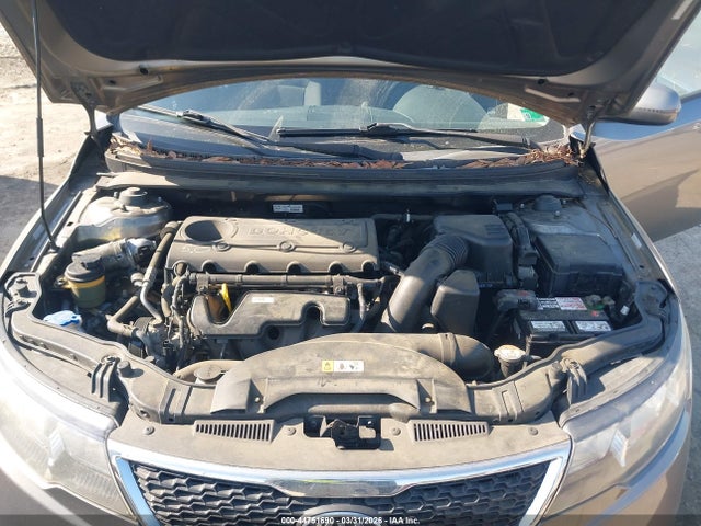 44751690 :رقم المزاد ، KNAFW4A30D5670484 vin ، 2013 Kia Forte Sx مزاد بيع