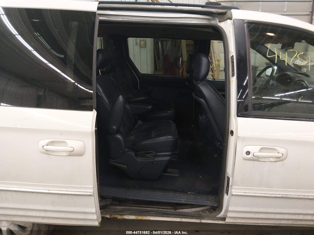 44751692 :رقم المزاد ، 2C4GP54L72R538635 vin ، 2002 Chrysler Town & Country Lxi مزاد بيع
