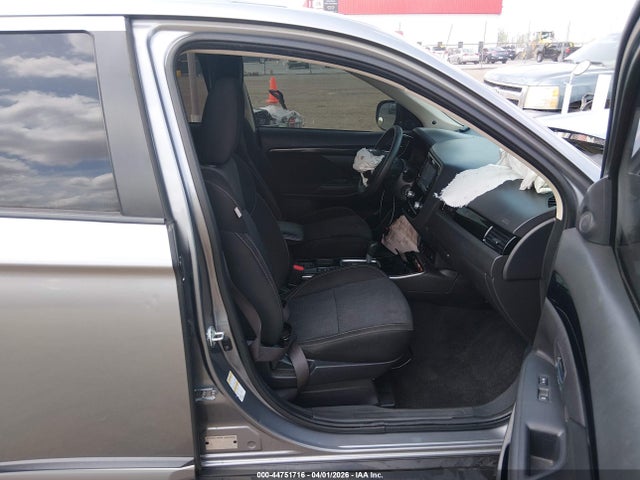 44751716 :رقم المزاد ، JA4AD2A34LZ012241 vin ، 2020 Mitsubishi Outlander Es 2.4 مزاد بيع