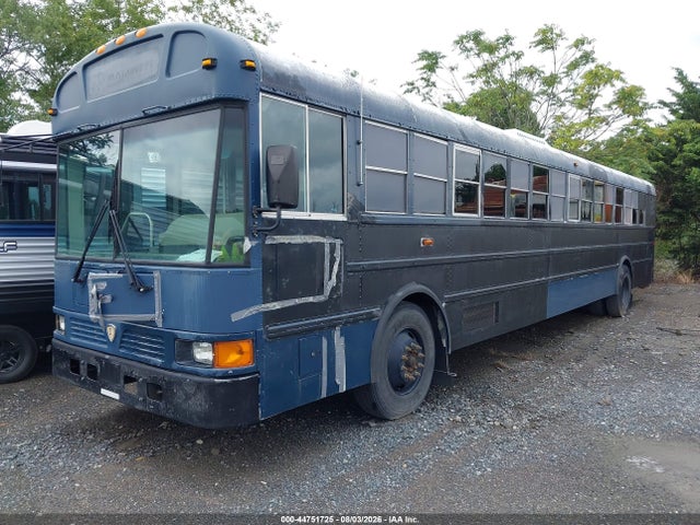 Ic Corporation 3000 Re 2015 4DRBXAAN6FB716172 Image 2