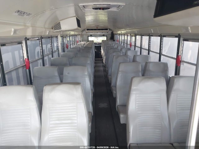 Ic Corporation 3000 Re 2015 4DRBXAAN6FB716172 Image 5