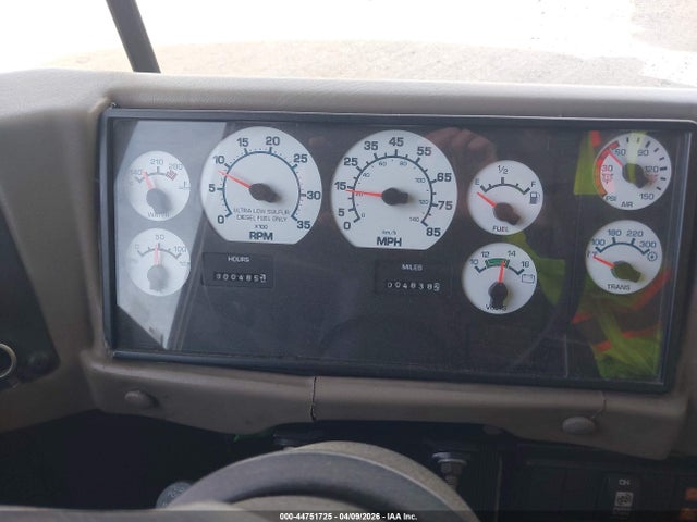 Ic Corporation 3000 Re 2015 4DRBXAAN6FB716172 Image 7