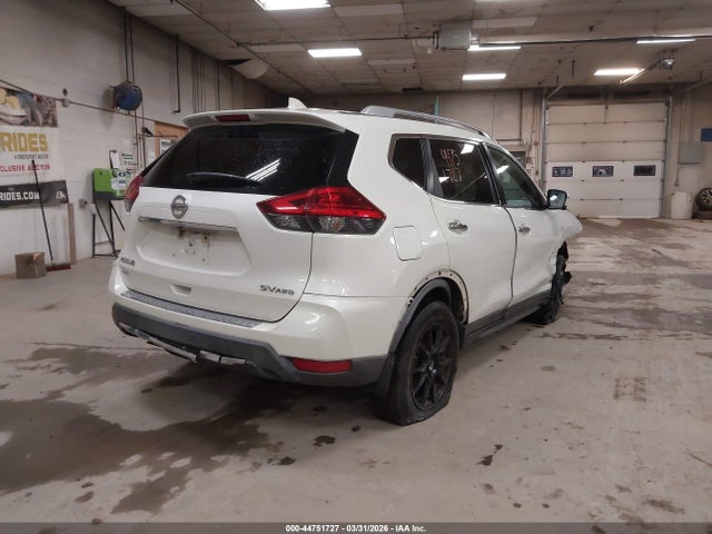 44751727 :رقم المزاد ، KNMAT2MV6HP592973 vin ، 2017 Nissan Rogue Sv مزاد بيع