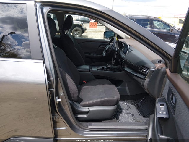 2023 Nissan Rogue S Fwd მანქანა იყიდება აუქციონზე, vin: 5N1BT3AA9PC790797, აუქციონის ნომერი: 44751732