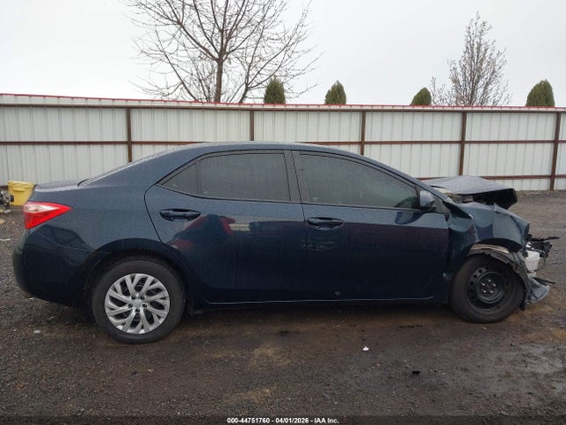 2T1BURHE1JC972554 Toyota COROLLA LE