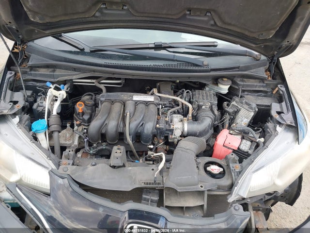 44751832 :رقم المزاد ، 3HGGK5H83FM741878 vin ، 2015 Honda Fit Ex/ex-l مزاد بيع