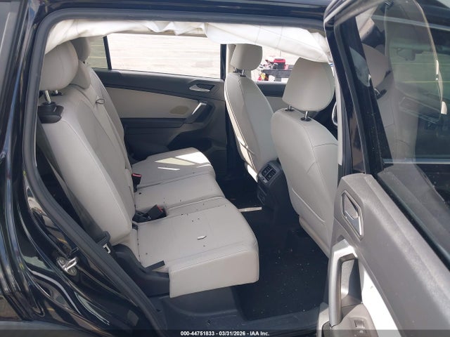 Продаж на аукціоні авто 2019 Volkswagen Tiguan 2.0t Se/2.0t Sel/2.0t Sel R-line/2.0t Sel R-line Black, vin: 3VV3B7AX2KM092208, номер лоту: 44751833