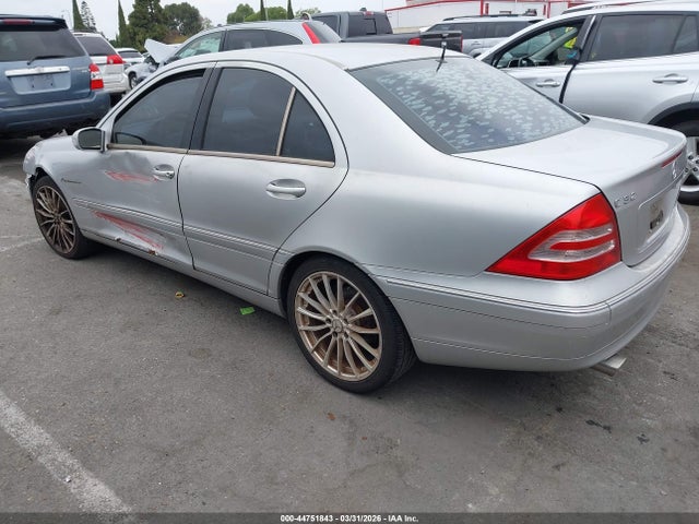 2002 Mercedes-benz C 240 მანქანა იყიდება აუქციონზე, vin: WDBRF61J32F185210, აუქციონის ნომერი: 44751843