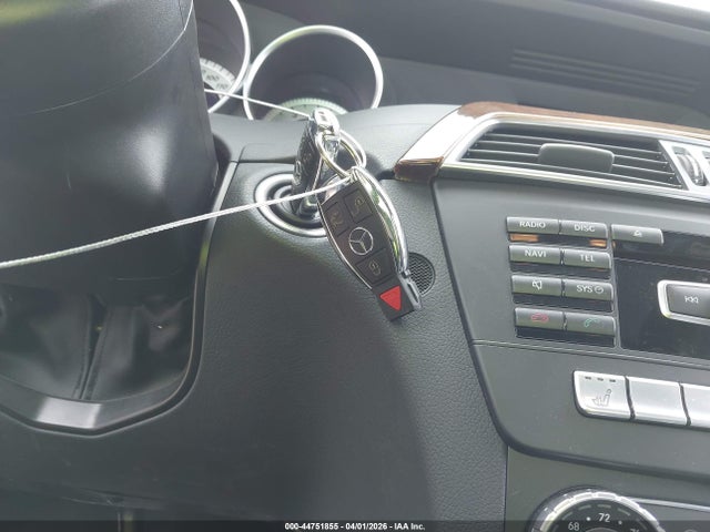 44751855 :رقم المزاد ، WDDGJ4HBXFG356261 vin ، 2015 Mercedes-benz C 250 مزاد بيع