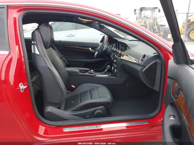 44751855 :رقم المزاد ، WDDGJ4HBXFG356261 vin ، 2015 Mercedes-benz C 250 مزاد بيع