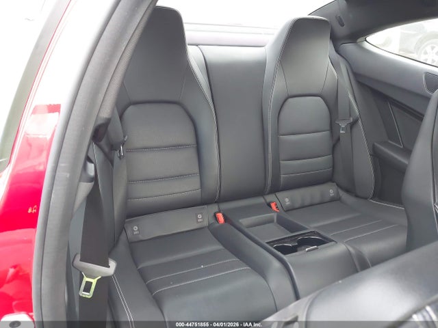 44751855 :رقم المزاد ، WDDGJ4HBXFG356261 vin ، 2015 Mercedes-benz C 250 مزاد بيع
