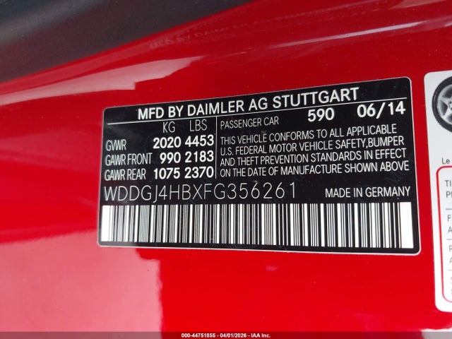 44751855 :رقم المزاد ، WDDGJ4HBXFG356261 vin ، 2015 Mercedes-benz C 250 مزاد بيع