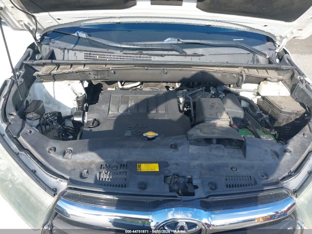 Aukcja sprzedaży 2015 Toyota Highlander Le Plus V6, vin: 5TDZKRFH0FS052883, numer aukcji: 44751871