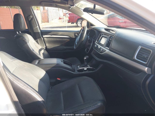 Aukcja sprzedaży 2015 Toyota Highlander Le Plus V6, vin: 5TDZKRFH0FS052883, numer aukcji: 44751871