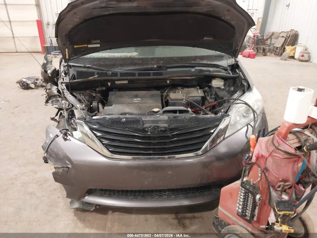 Продажа на аукционе авто 2012 Toyota Sienna Le 7 Passenger, vin: 5TDJK3DC7CS033633, номер лота: 44751902