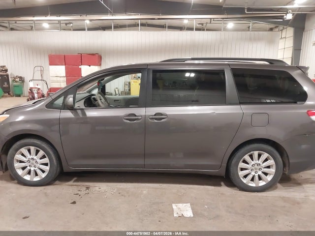 Продажа на аукционе авто 2012 Toyota Sienna Le 7 Passenger, vin: 5TDJK3DC7CS033633, номер лота: 44751902