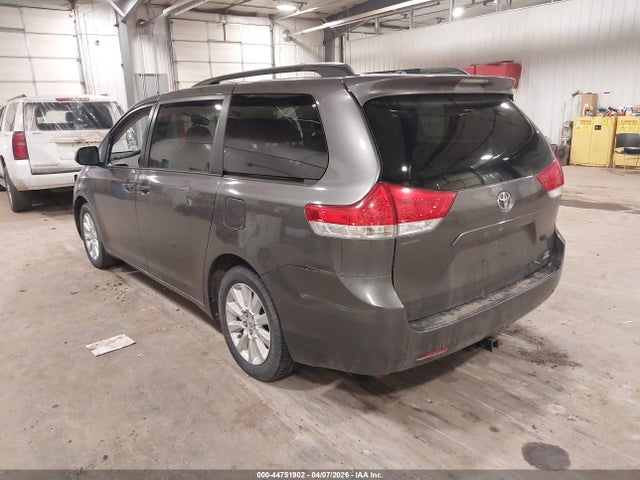Продажа на аукционе авто 2012 Toyota Sienna Le 7 Passenger, vin: 5TDJK3DC7CS033633, номер лота: 44751902