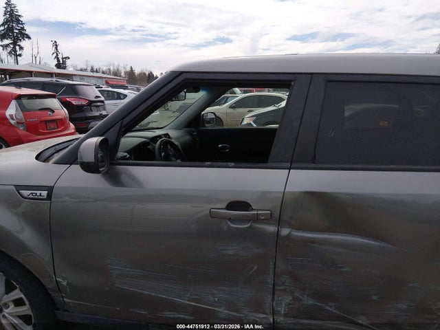 KIA SOUL + 2018 KNDJP3A58J7576259 Image 15