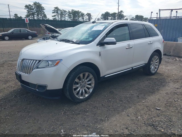 44751946 :رقم المزاد ، 2LMDJ8JK1FBL32906 vin ، 2015 Lincoln Mkx مزاد بيع