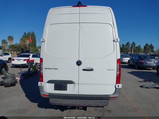 44751951 :رقم المزاد ، W1Y40CHY6NT091421 vin ، 2022 Mercedes-benz Sprinter 2500 High Roof I4 مزاد بيع
