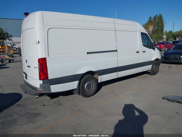 44751951 :رقم المزاد ، W1Y40CHY6NT091421 vin ، 2022 Mercedes-benz Sprinter 2500 High Roof I4 مزاد بيع