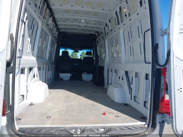 44751951 :رقم المزاد ، W1Y40CHY6NT091421 vin ، 2022 Mercedes-benz Sprinter 2500 High Roof I4 مزاد بيع