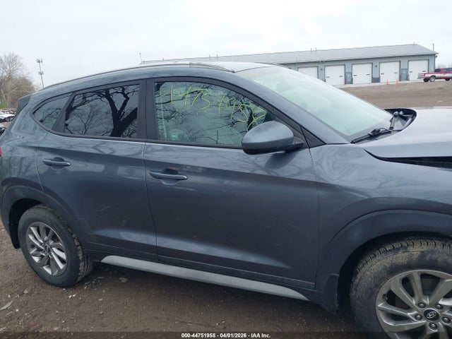 Продаж на аукціоні авто 2018 Hyundai Tucson Sel, vin: KM8J33A48JU679777, номер лоту: 44751958