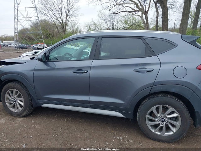 Продаж на аукціоні авто 2018 Hyundai Tucson Sel, vin: KM8J33A48JU679777, номер лоту: 44751958