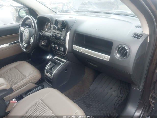 44751982 :رقم المزاد ، 1C4NJDEB2ED599858 vin ، 2014 Jeep Compass Latitude مزاد بيع