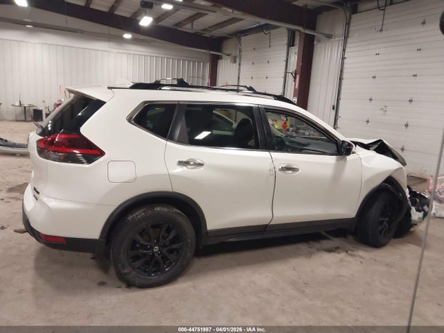 44751987 :رقم المزاد ، 5N1AT2MV8JC816091 vin ، 2018 Nissan Rogue Sv مزاد بيع