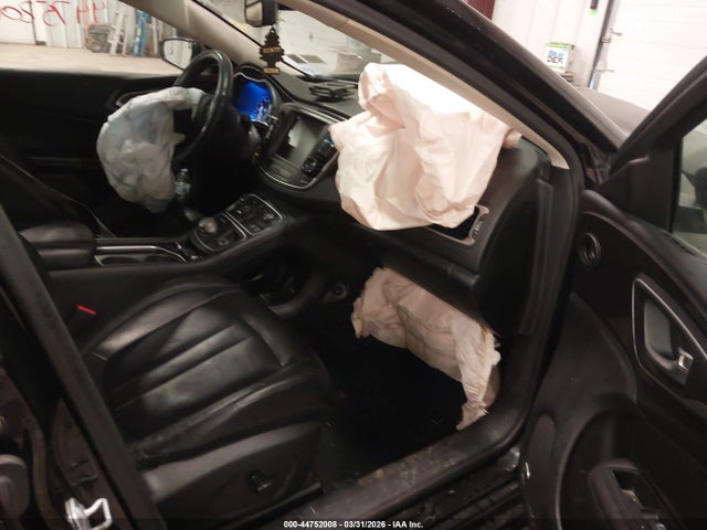 2015 Chrysler 200 C მანქანა იყიდება აუქციონზე, vin: 1C3CCCEG8FN548436, აუქციონის ნომერი: 44752008