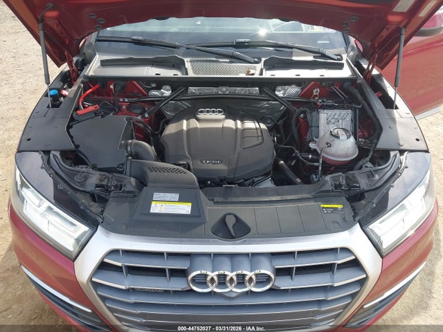 WA1CNAFY4J2072255 Audi Q5 2.0t Premium/2.0t Tech Premium