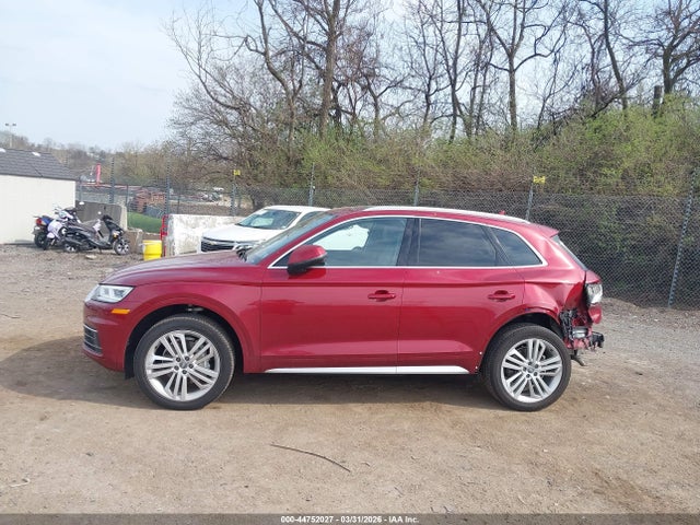 WA1CNAFY4J2072255 Audi Q5 2.0t Premium/2.0t Tech Premium